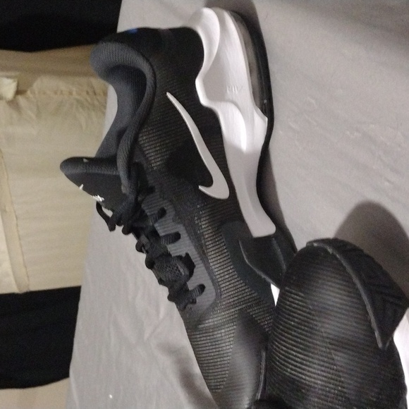 Nike Air Max Mens 10.5 Black/White - Picture 5 of 8